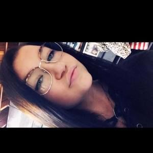 Meet your Posher, Camille